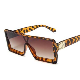 Oversized Sunglasses Women Luxury Brand Eyewear Women/Men Gradient Square Glasses Women Gafas De Sol Mujer uv400 (Frame Color: free cloth, Lenses Color: LeopardTea)